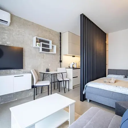 Pohodlny - Pri Centre S Balkonom Кошице