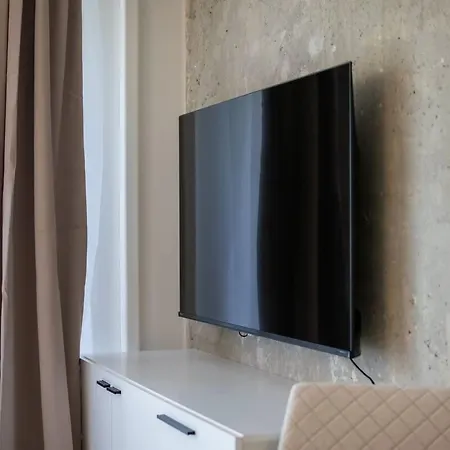 Pohodlny - Pri Centre S Balkonom Апартаменты Кошице