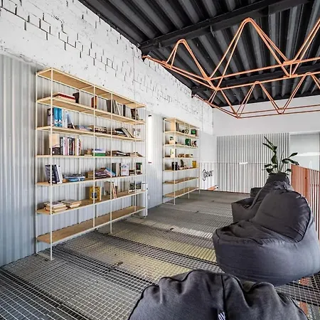 Pohodlny - Pri Centre S Balkonom Апартаменты